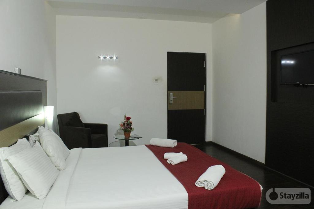 Hotel The Home Tiruppur Exteriör bild